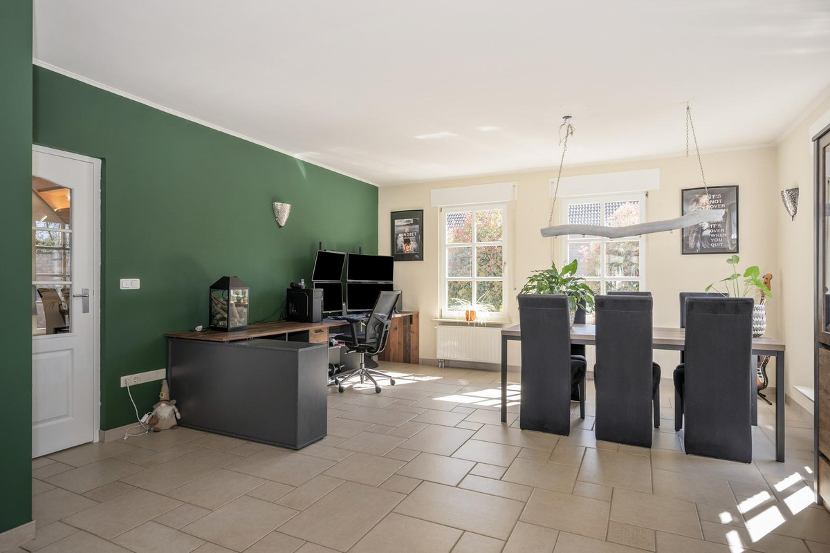 Vrijstaande woning te koop: Schuttersdreef 1, Buchten