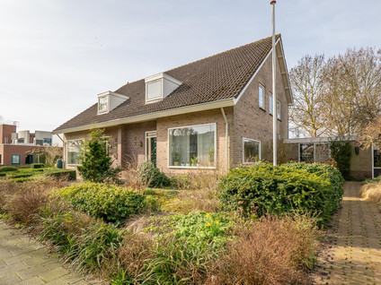 Tussenwoning te koop: Kaagweg 3, Wervershoof Centrum Wervershoof