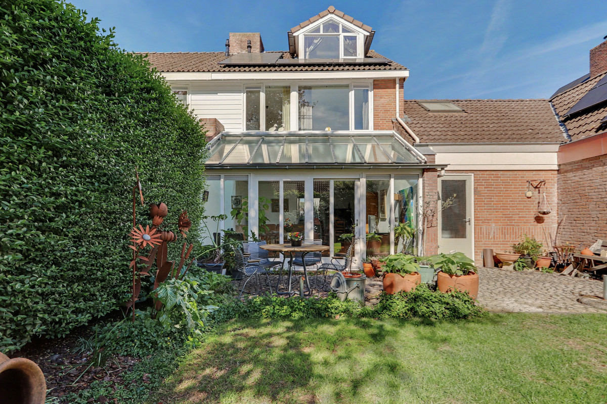 Tussenwoning te koop: Donkere Gaard 60, Tricht