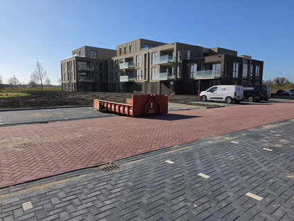 Acht Oan De Diken 