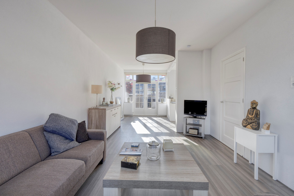 Tussenwoning te koop: Verhulststraat 86, Dordrecht