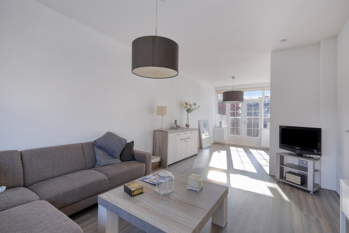 Tussenwoning te koop: Verhulststraat 86, Dordrecht