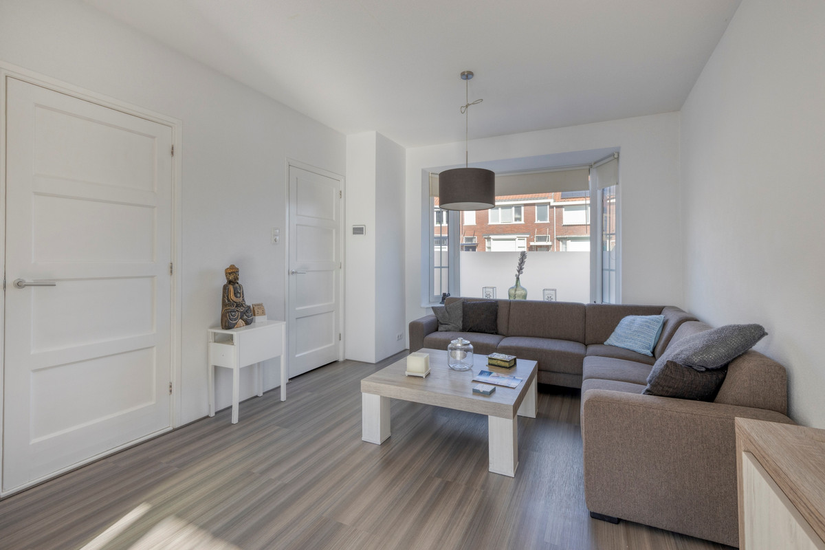 Tussenwoning te koop: Verhulststraat 86, Dordrecht