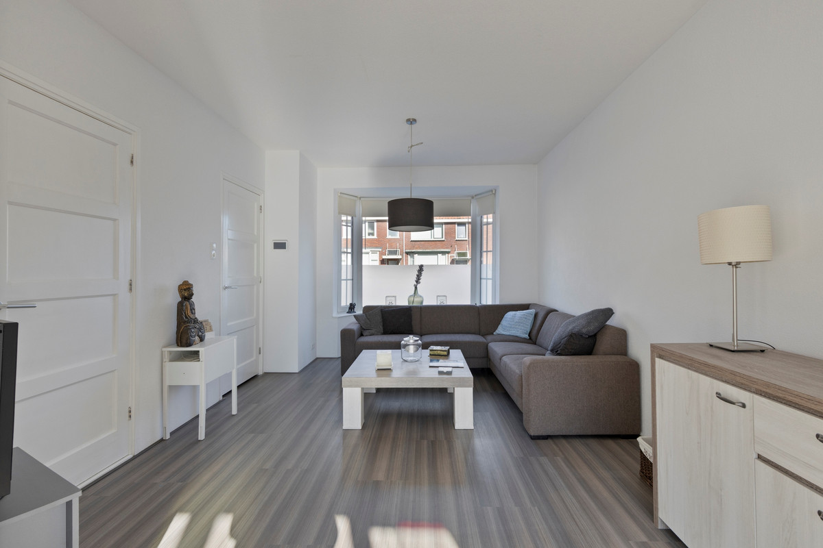 Tussenwoning te koop: Verhulststraat 86, Dordrecht