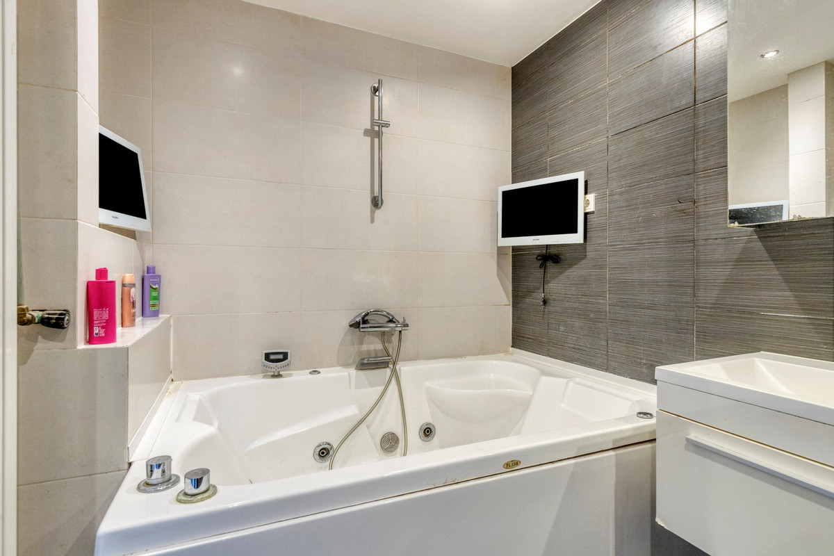Appartement te koop: Leyweg 525D, 'S-Gravenhage