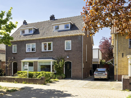 Burgemeester van den Elzenlaan 26