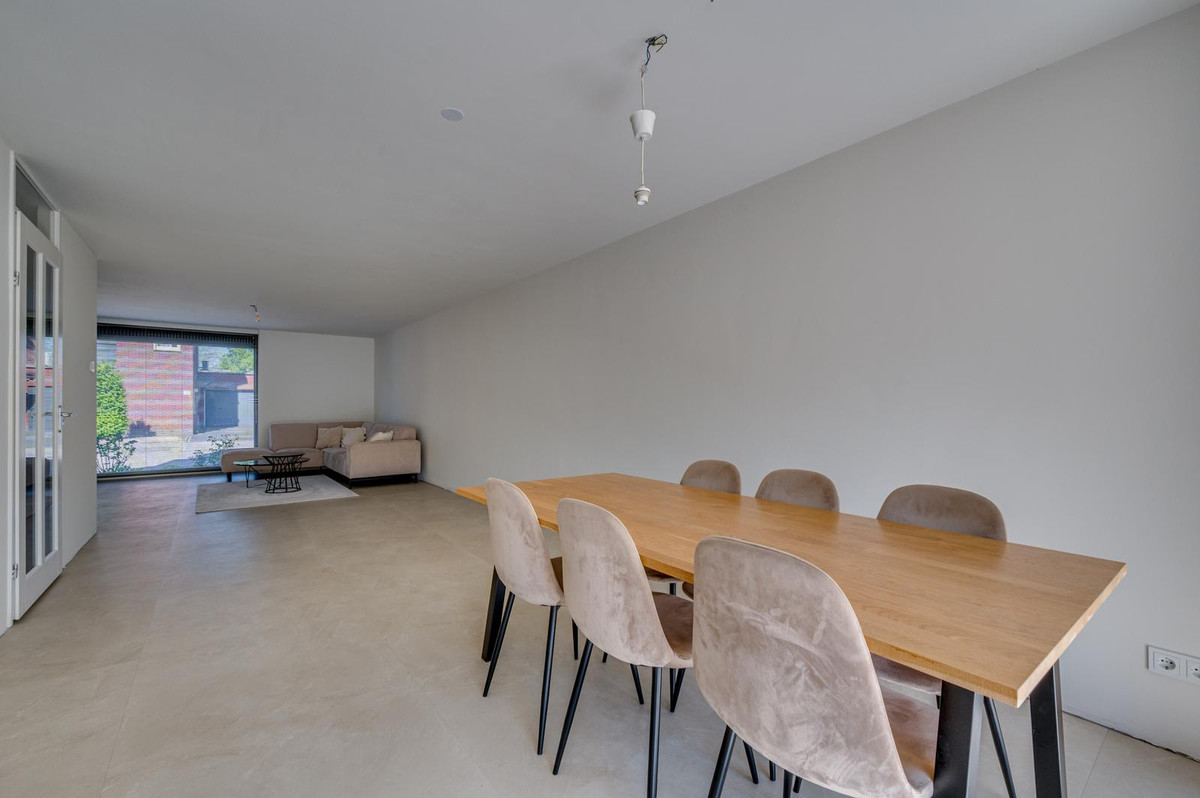 Tussenwoning te koop: Langstraat 185, Venlo