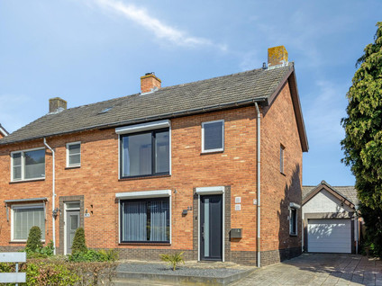 Hoekwoning te koop: Nieuwstraat 33, Zuidoost Alphen Alphen