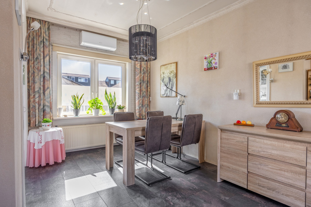Tussenwoning te koop: Herradesstraat 40, Dordrecht