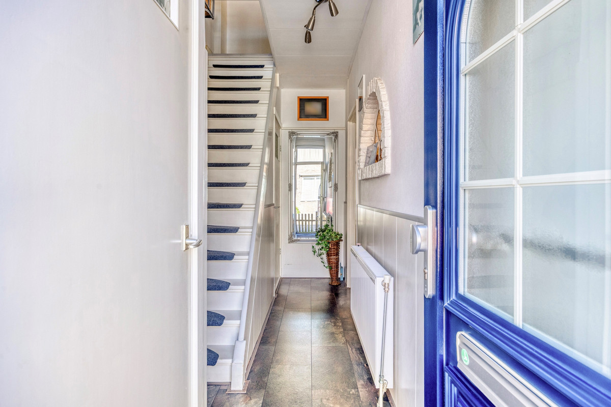 Tussenwoning te koop: Herradesstraat 40, Dordrecht
