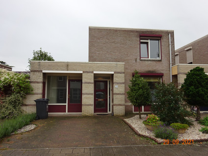 homes for rent on Bisschop Lindanusstraat 28