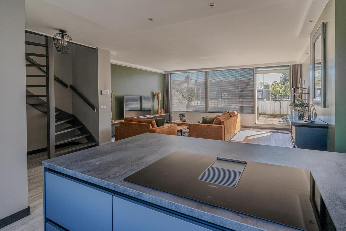 Appartement te koop: Hoge Weije 62, Hoogvliet Rotterdam