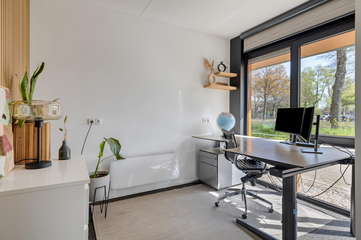 Tussenwoning te koop: Topaasstraat 173, Breda