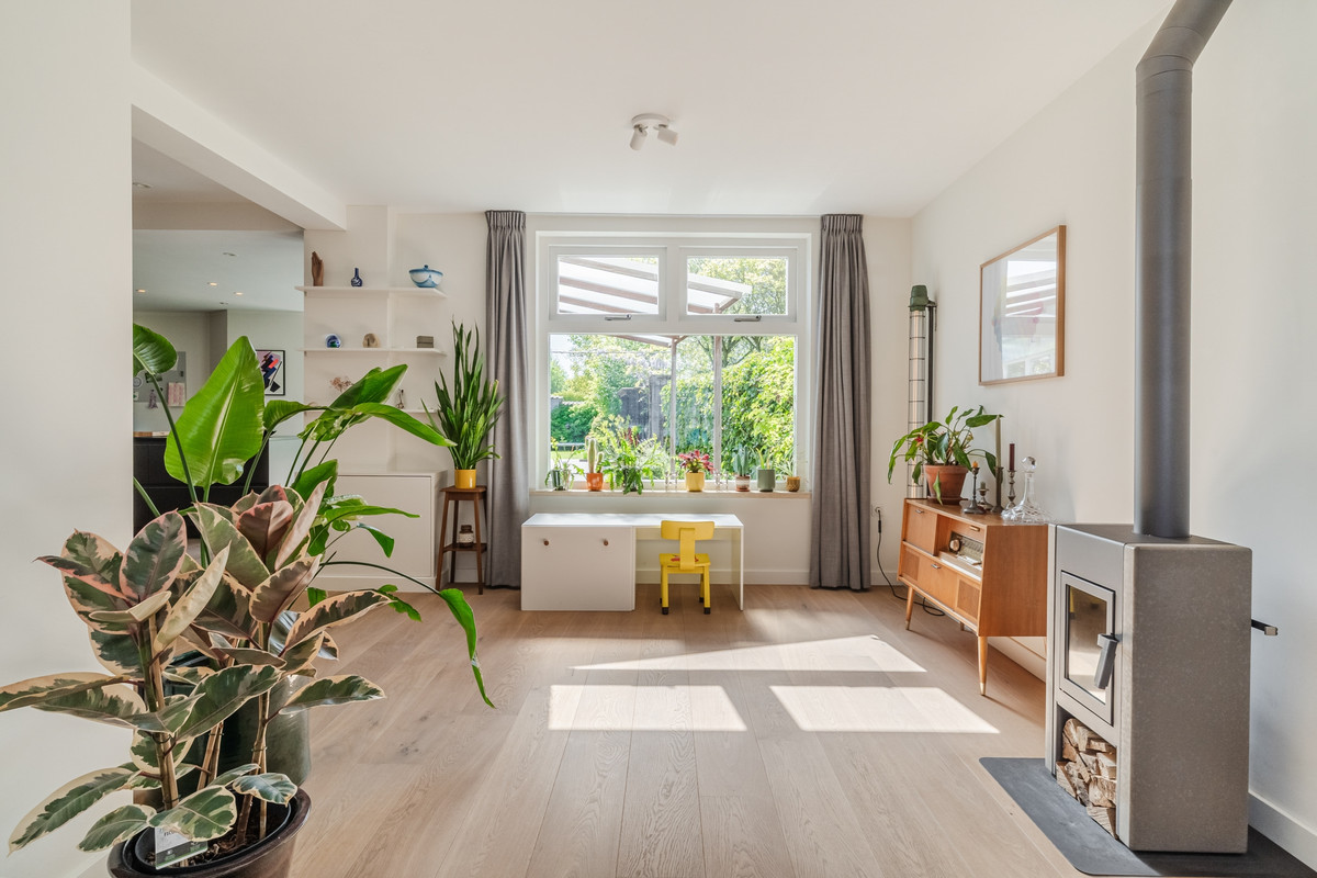 Twee-onder-één-kap te koop: Nieuwstraat 45, Liempde