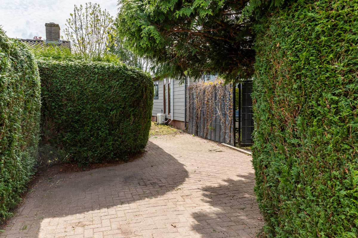 Vrijstaande woning te koop: Rijnbandijk 111-90, Maurik
