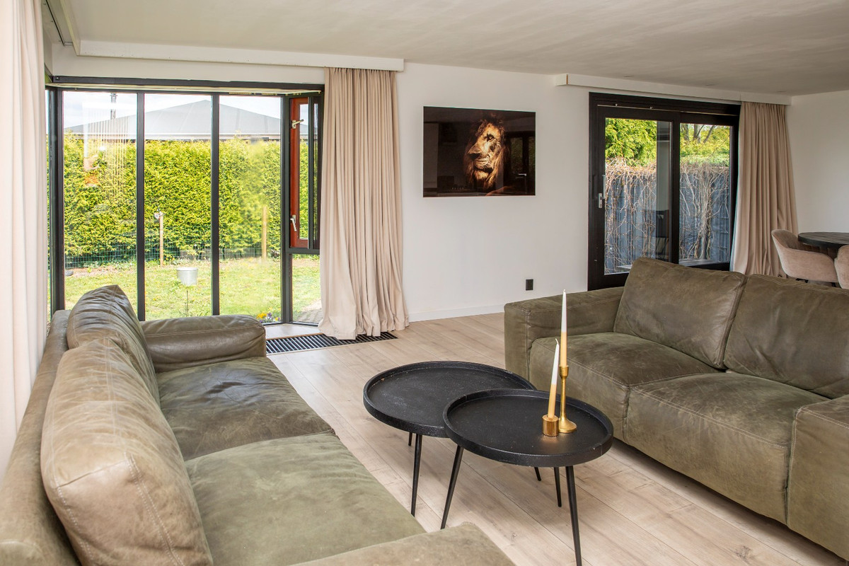 Vrijstaande woning te koop: Rijnbandijk 111-90, Maurik