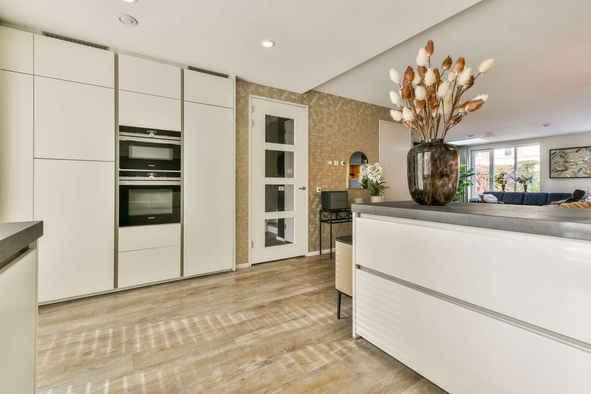 Tussenwoning te koop: Hofje Van Holtlant 41, Leiderdorp