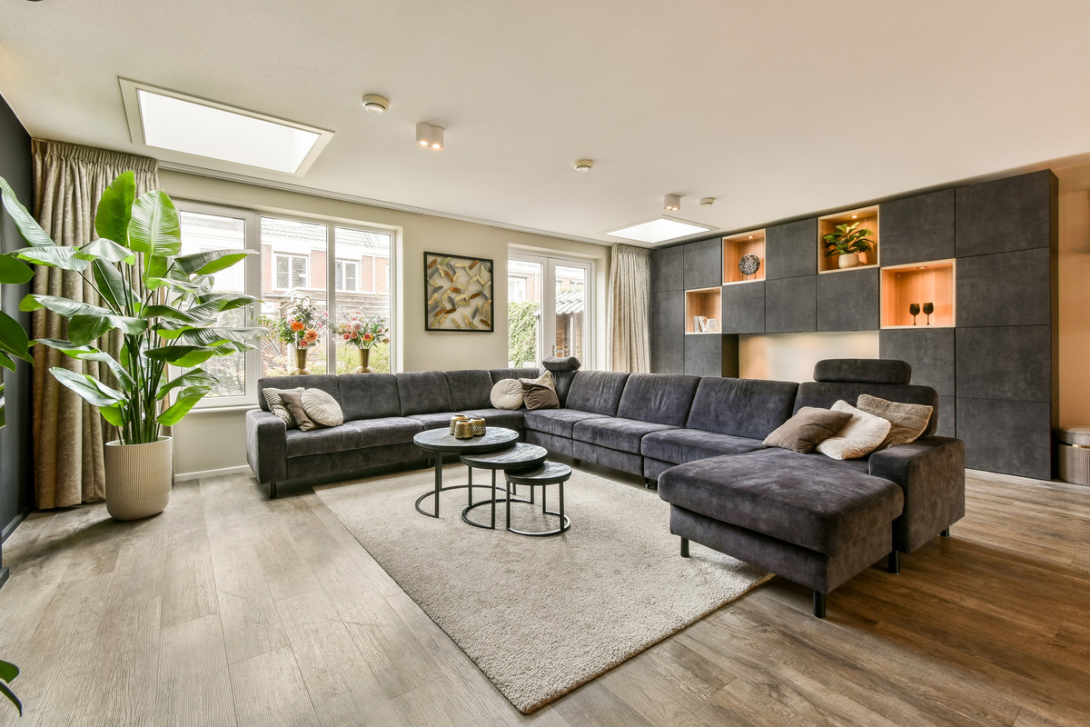 Tussenwoning te koop: Hofje Van Holtlant 41, Leiderdorp