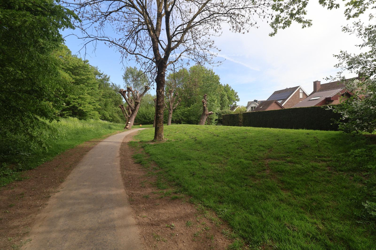 Vrijstaande woning te koop: Holdaal 22, Maastricht