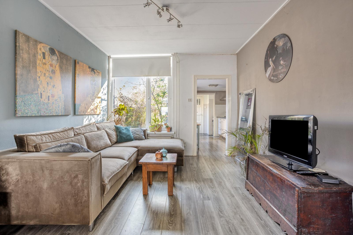 Tussenwoning te koop: Burchtstraat 12, Tilburg