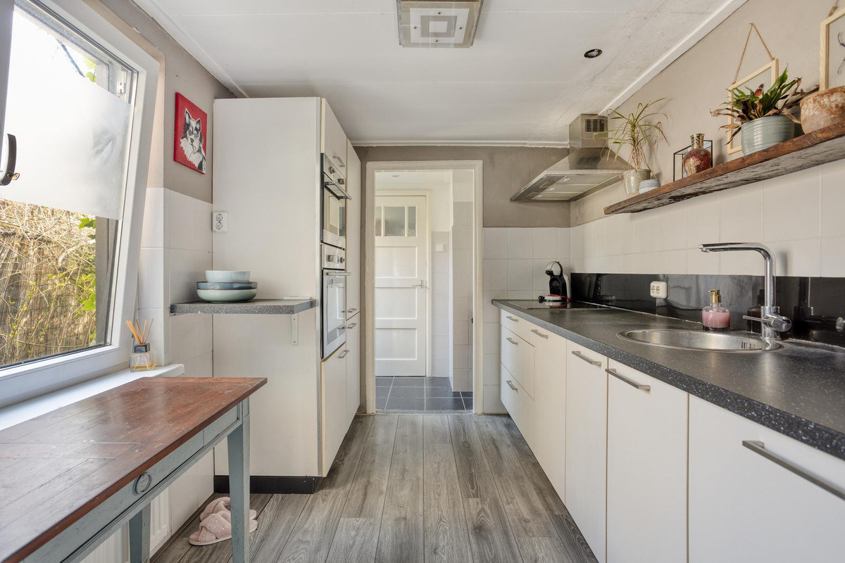 Tussenwoning te koop: Burchtstraat 12, Tilburg