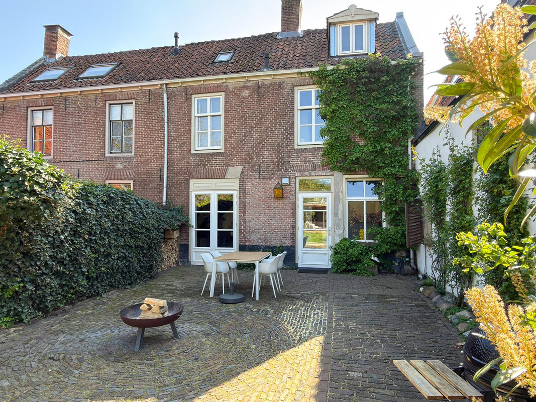 Tussenwoning te koop: Overstraat 21, Amerongen