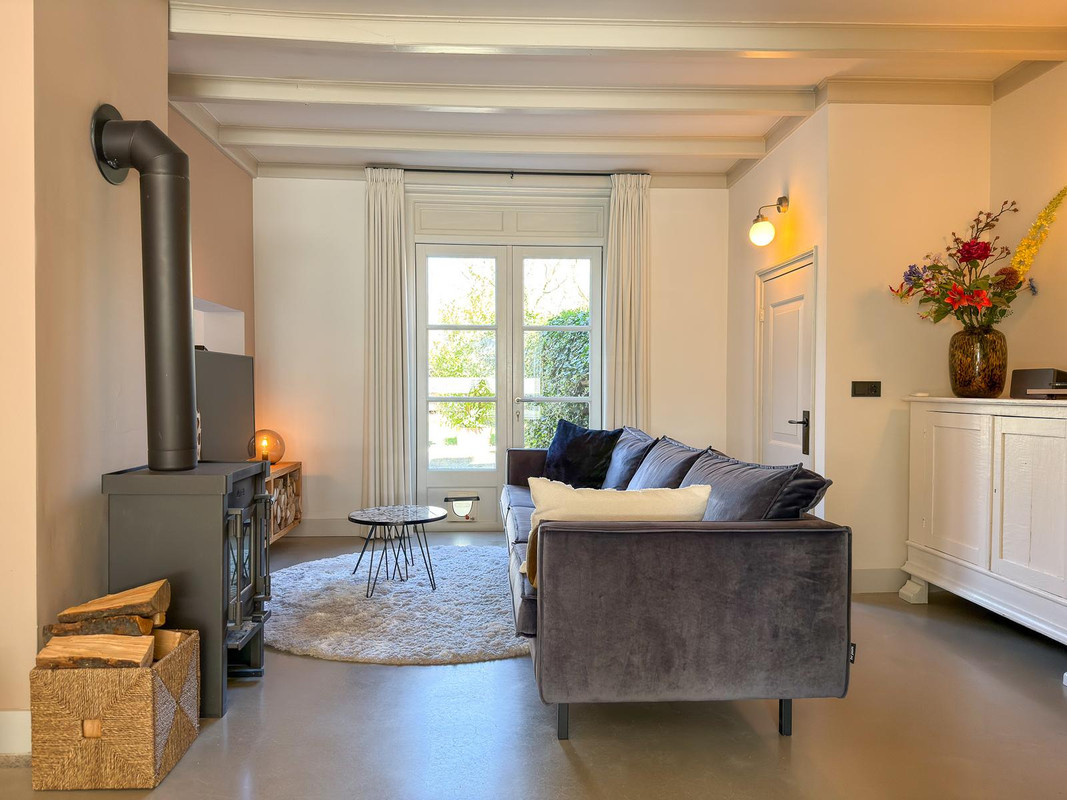 Tussenwoning te koop: Overstraat 21, Amerongen
