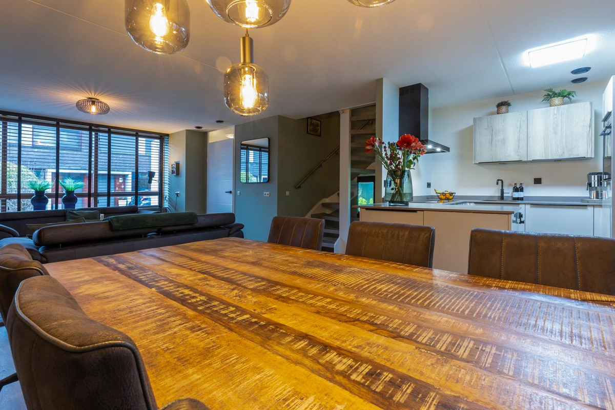 Tussenwoning te koop: Anton van Duinkerkenstraat 4, Sittard