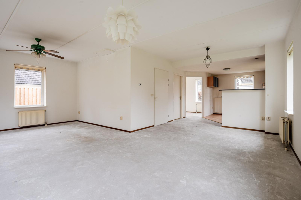 Vrijstaande woning te koop: Schaakveld 11, Almere