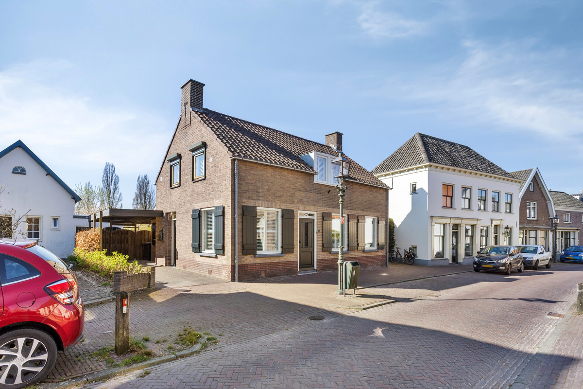 Vrijstaande woning te koop: Overstraat 40, Amerongen