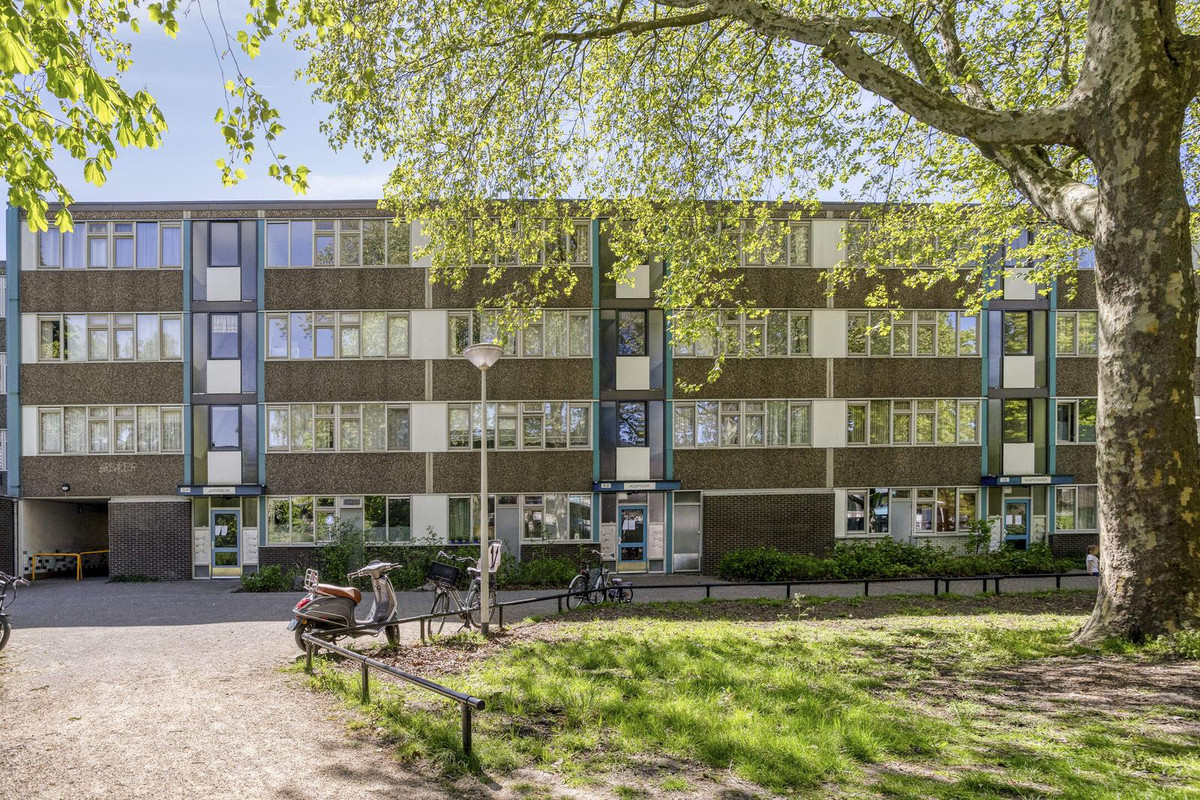 Appartement te koop: Bramzeilhof 26, Amsterdam