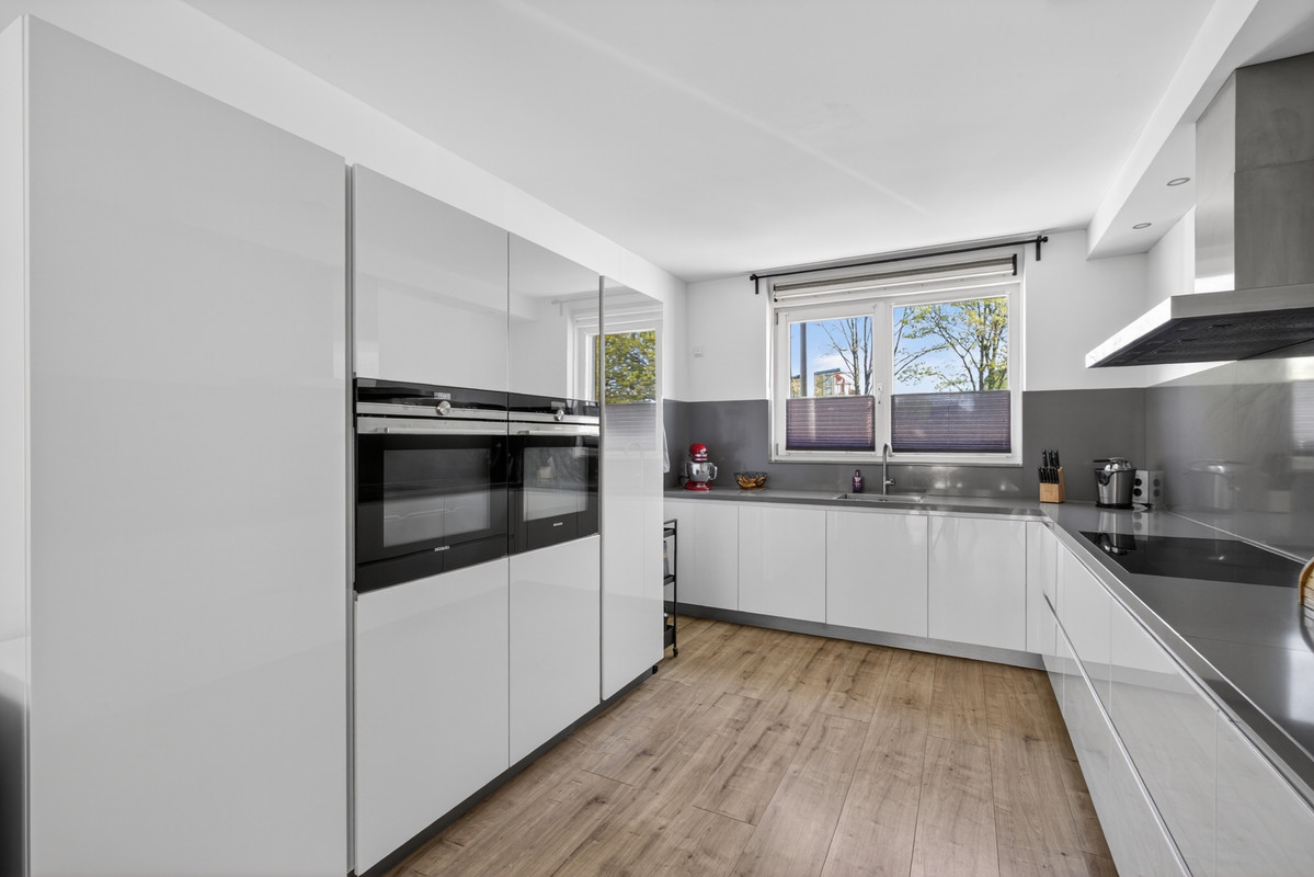 Hoekwoning te koop: Schepenlaan 15, Amsterdam