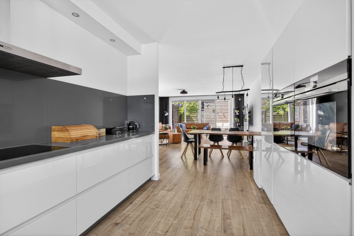 Hoekwoning te koop: Schepenlaan 15, Amsterdam