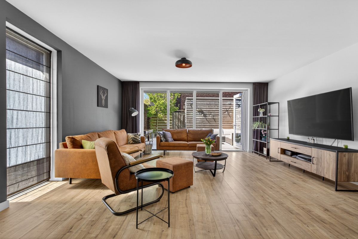 Hoekwoning te koop: Schepenlaan 15, Amsterdam