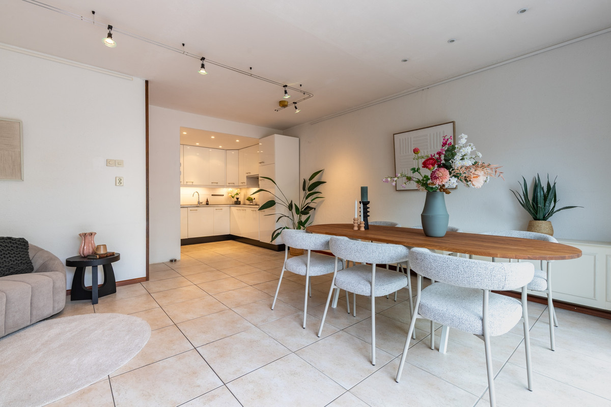 Tussenwoning te koop: Wallenbergstraat 64, Hoofddorp