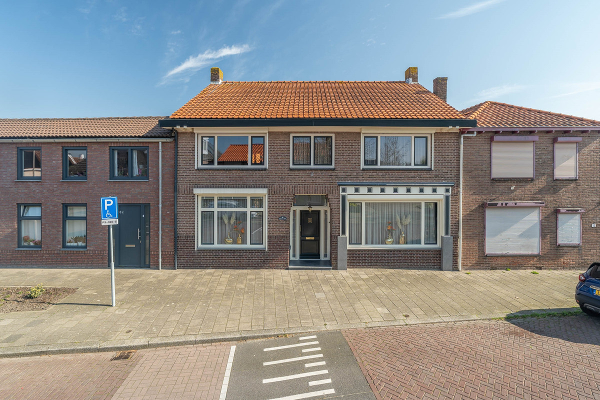 Tussenwoning te koop: Snellemarkt 10, Kruiningen