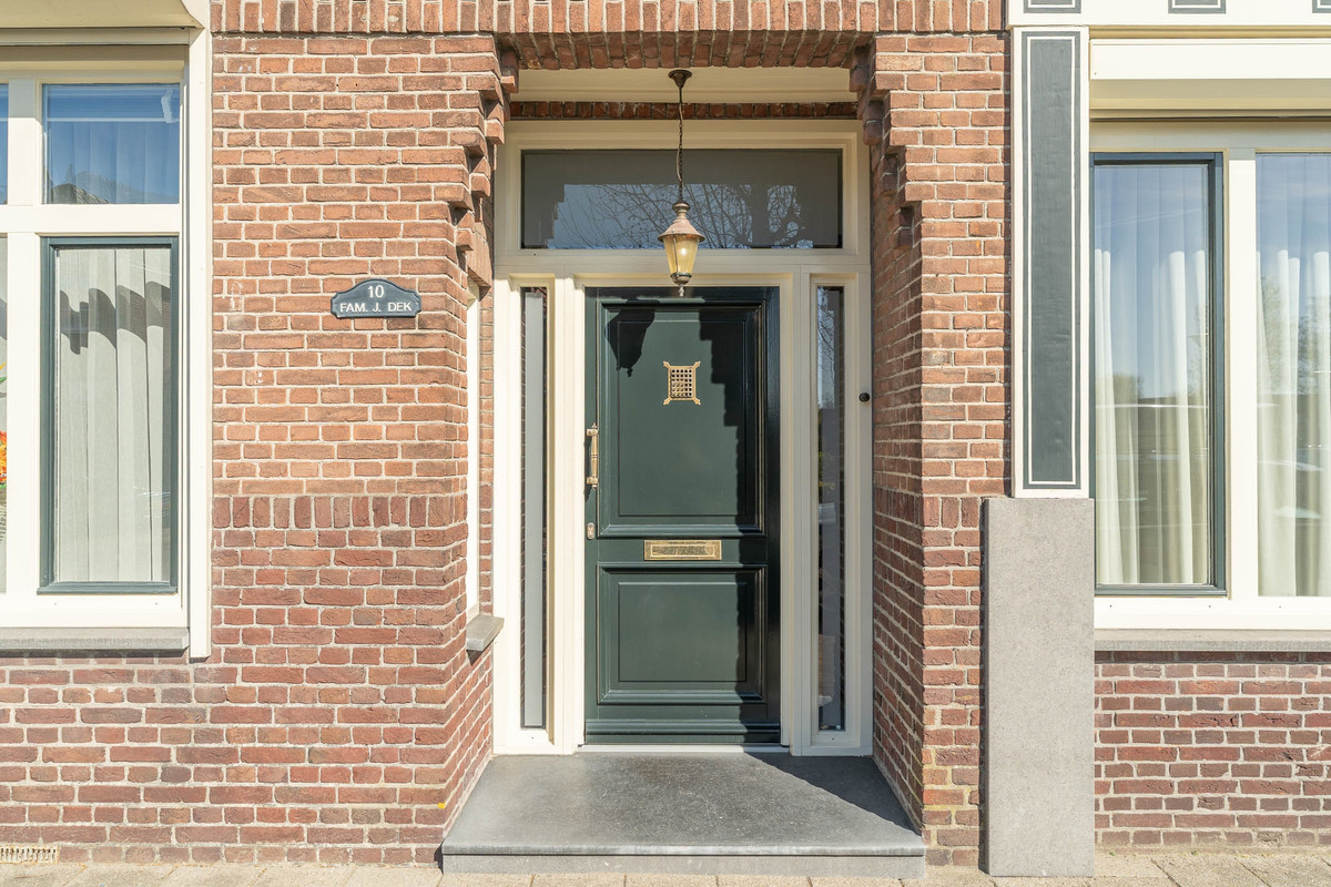 Tussenwoning te koop: Snellemarkt 10, Kruiningen