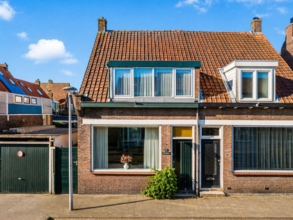 Admiraal de Ruyterstraat 55