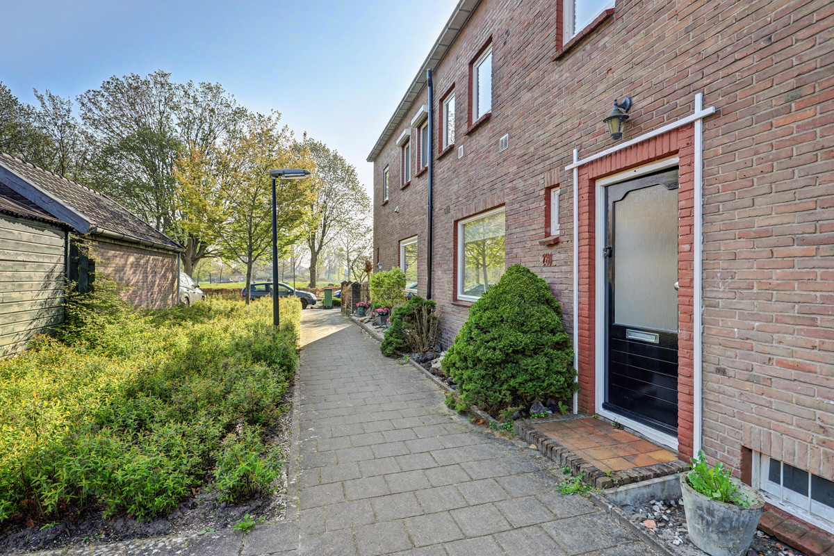 Tussenwoning te koop: Oude Beekbergerweg 280, Apeldoorn