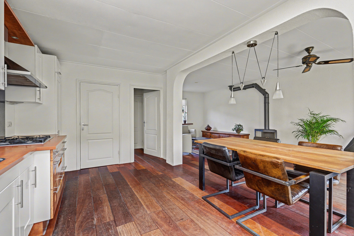 Tussenwoning te koop: Oude Beekbergerweg 280, Apeldoorn
