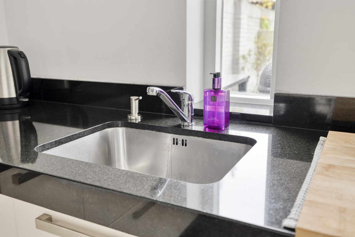 Tussenwoning te koop: Randwijkstraat 6, Tilburg