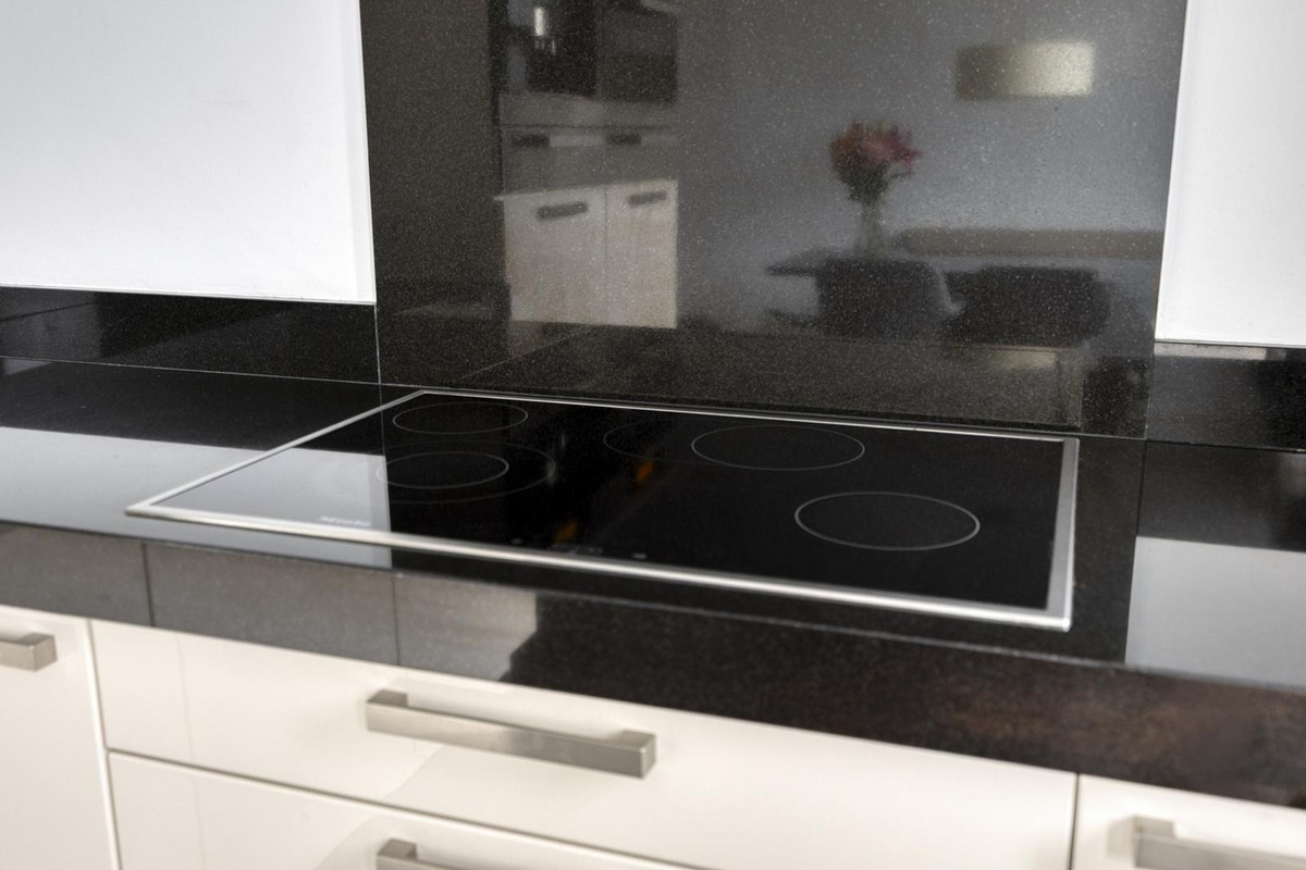 Tussenwoning te koop: Randwijkstraat 6, Tilburg