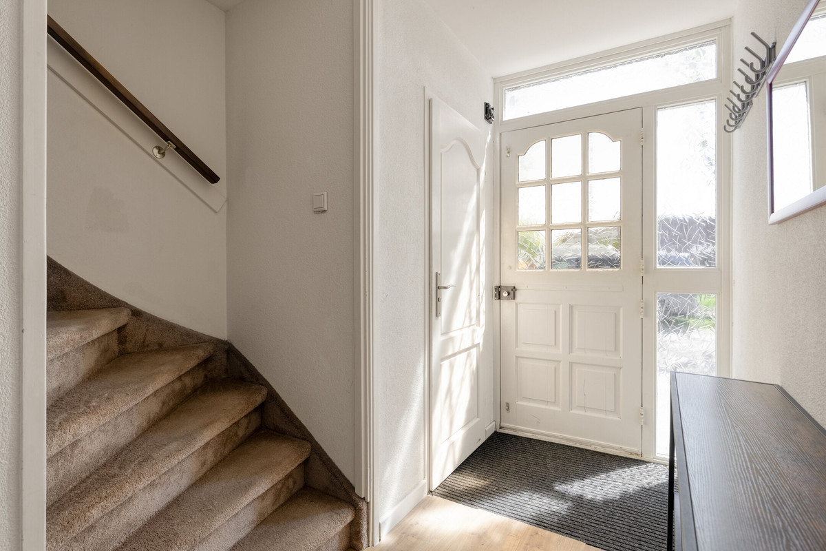 Twee-onder-één-kap te koop: Hoge Sluisstraat 10, Waardenburg