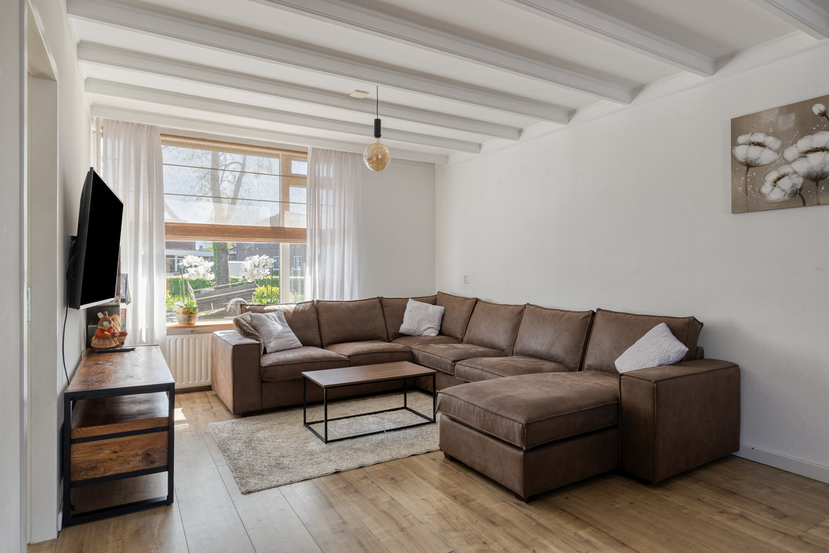 Twee-onder-één-kap te koop: Hoge Sluisstraat 10, Waardenburg