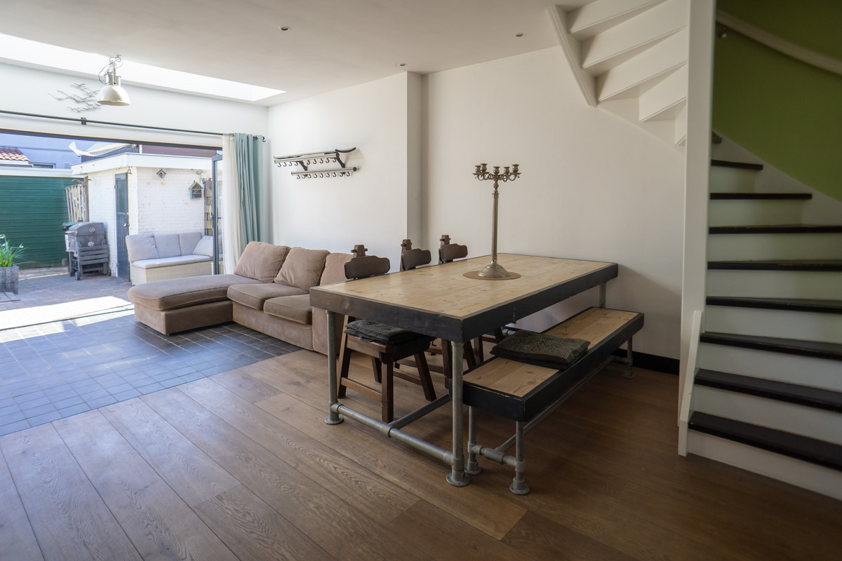 Tussenwoning te koop: Korenbloemstraat 14, Amsterdam
