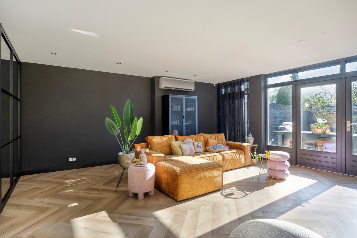 Tussenwoning te koop: Hoevelakenstraat 64, Tilburg