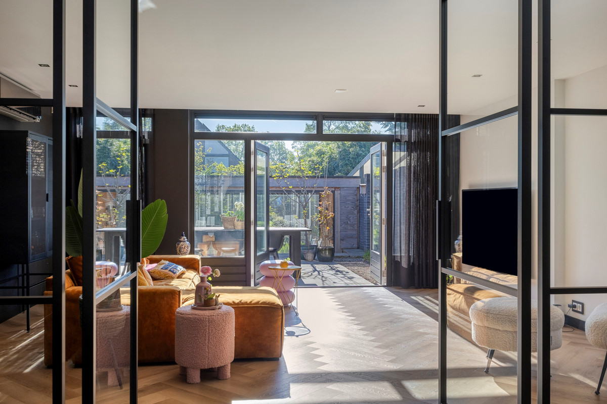 Tussenwoning te koop: Hoevelakenstraat 64, Tilburg