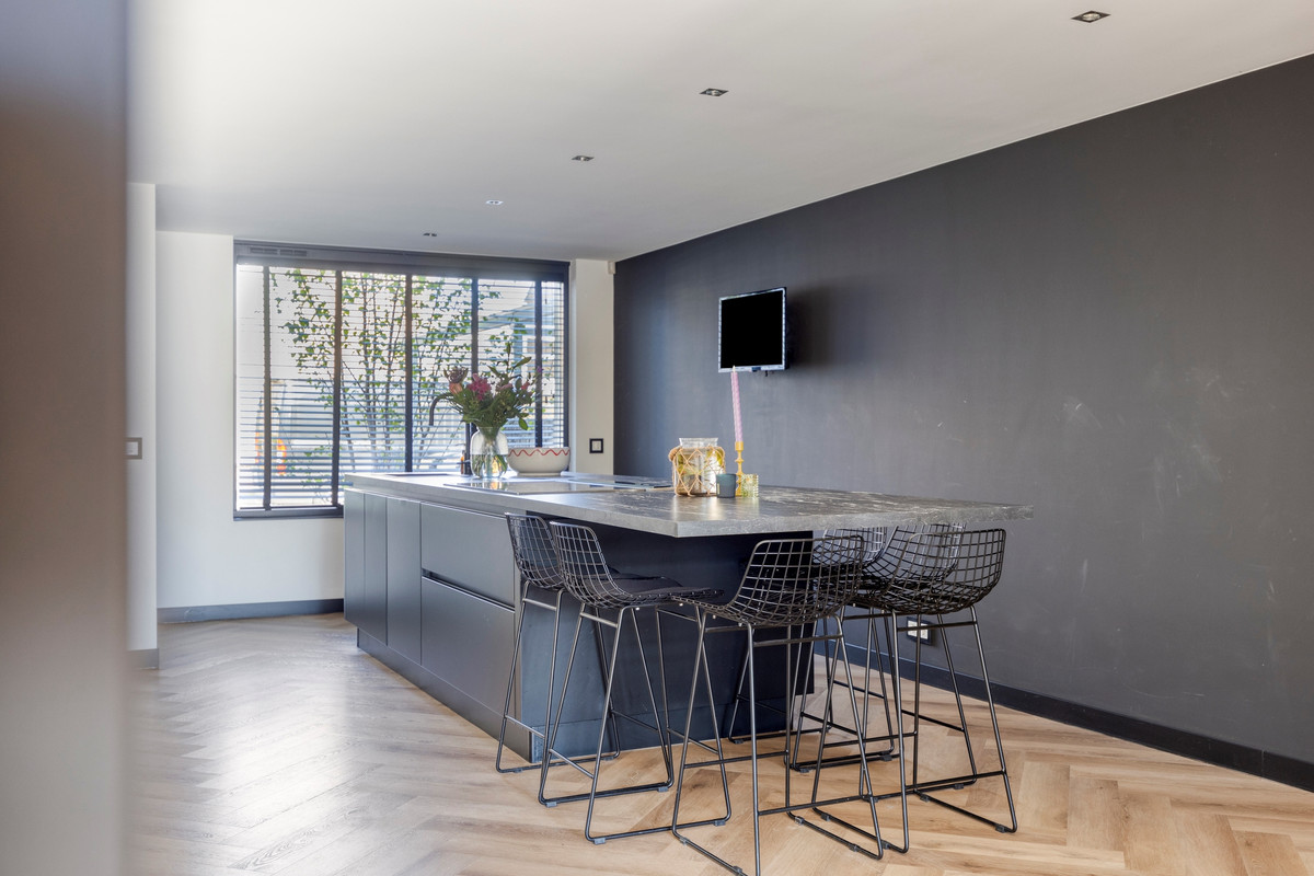 Tussenwoning te koop: Hoevelakenstraat 64, Tilburg