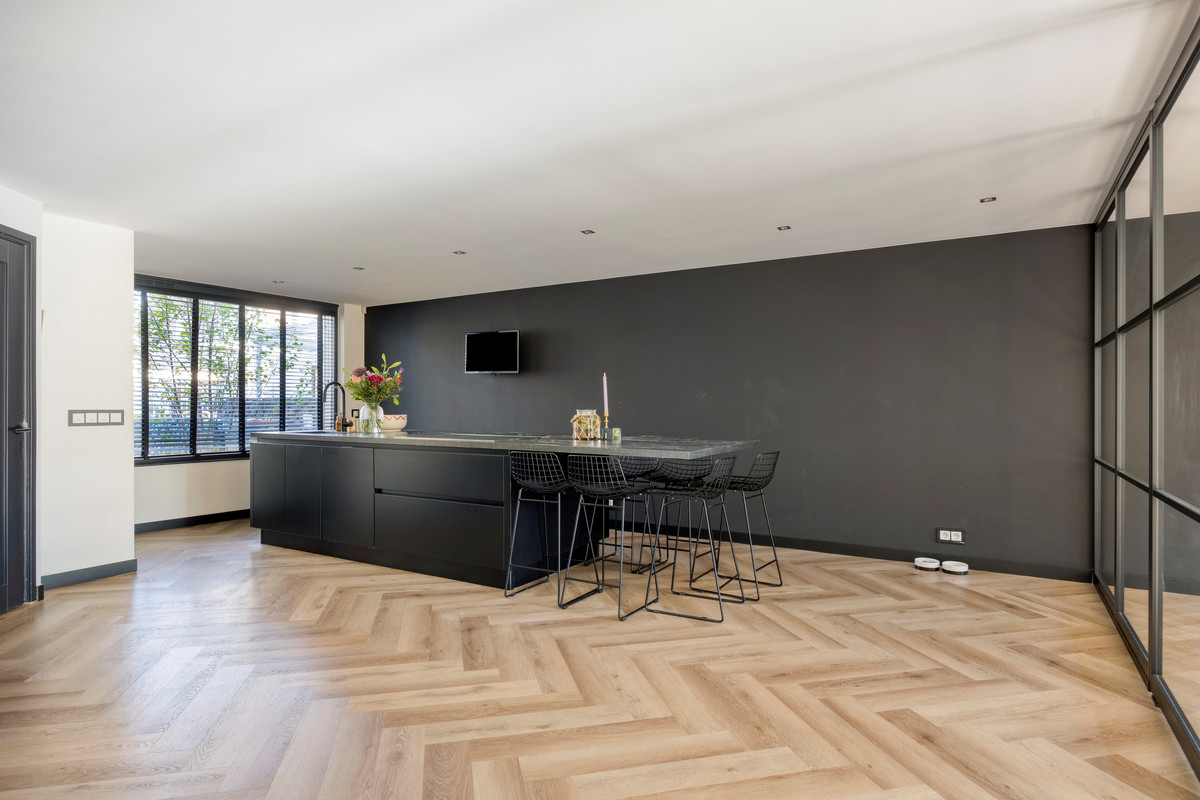 Tussenwoning te koop: Hoevelakenstraat 64, Tilburg