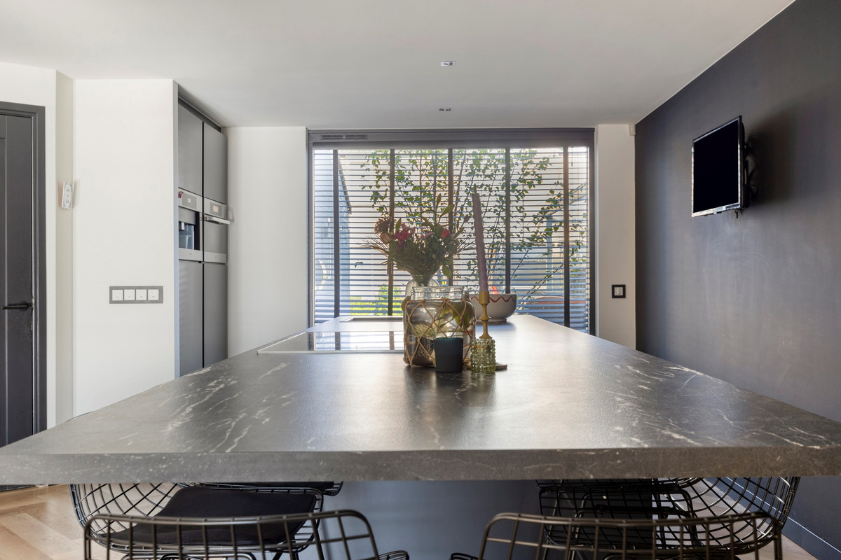 Tussenwoning te koop: Hoevelakenstraat 64, Tilburg